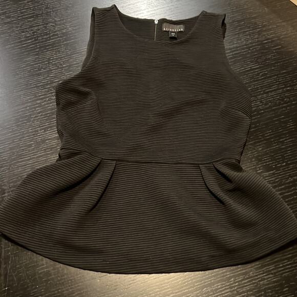 Attention peplum top size medium - Picture 1 of 5